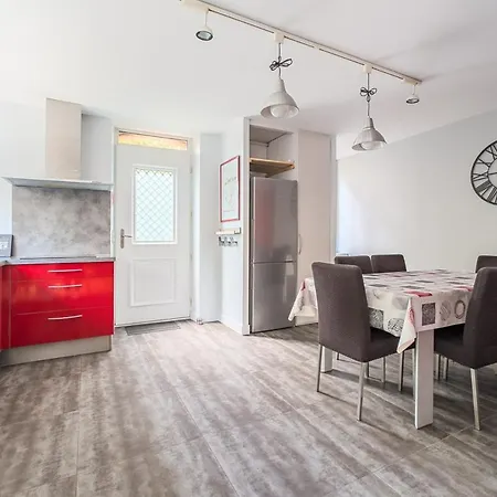 Daire T5 Renove Avec Bureau Jardin Et Parking En Centre Toulouse