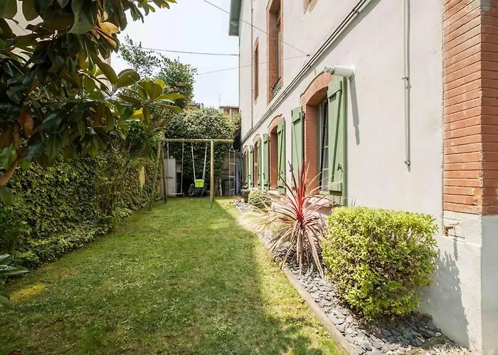 T5 Renove Avec Bureau Jardin Et Parking En Centre