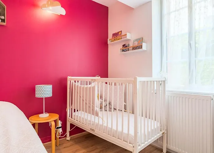 T5 Renove Avec Bureau Jardin Et Parking En Centre *