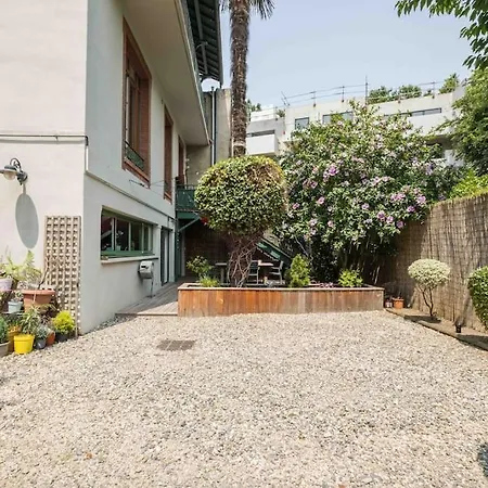 T5 Renove Avec Bureau Jardin Et Parking En Centre