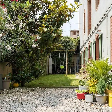 T5 Renove Avec Bureau Jardin Et Parking En Centre * Toulouse