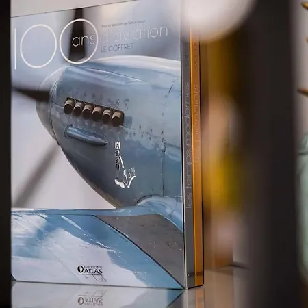 아파트 T5 Renove Avec Bureau Jardin Et Parking En Centre *